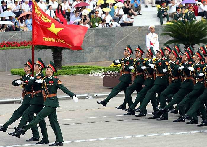 Cuộc diễu binh, diễu hành tập hợp những lực lượng ưu tú nhất của quân và dân Việt Nam.