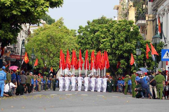 Trực tiếp: Diễu binh, diễu hành hoành tráng mừng 70 năm Quốc khánh