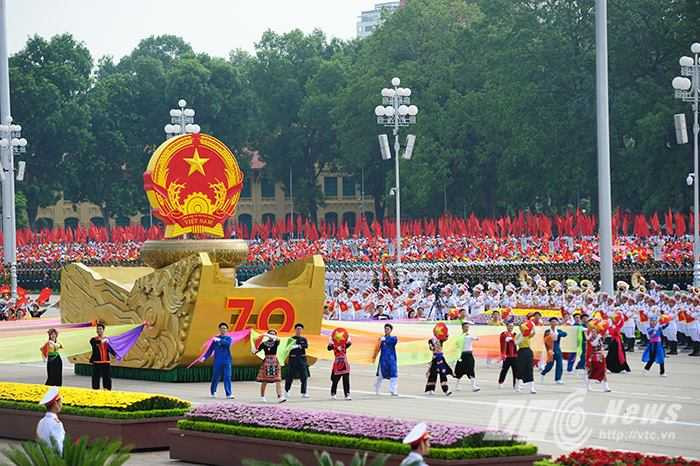Trực tiếp: Diễu binh, diễu hành hoành tráng mừng 70 năm Quốc khánh