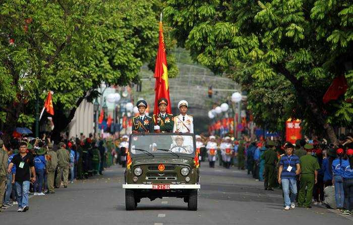 Trực tiếp: Diễu binh, diễu hành hoành tráng mừng 70 năm Quốc khánh