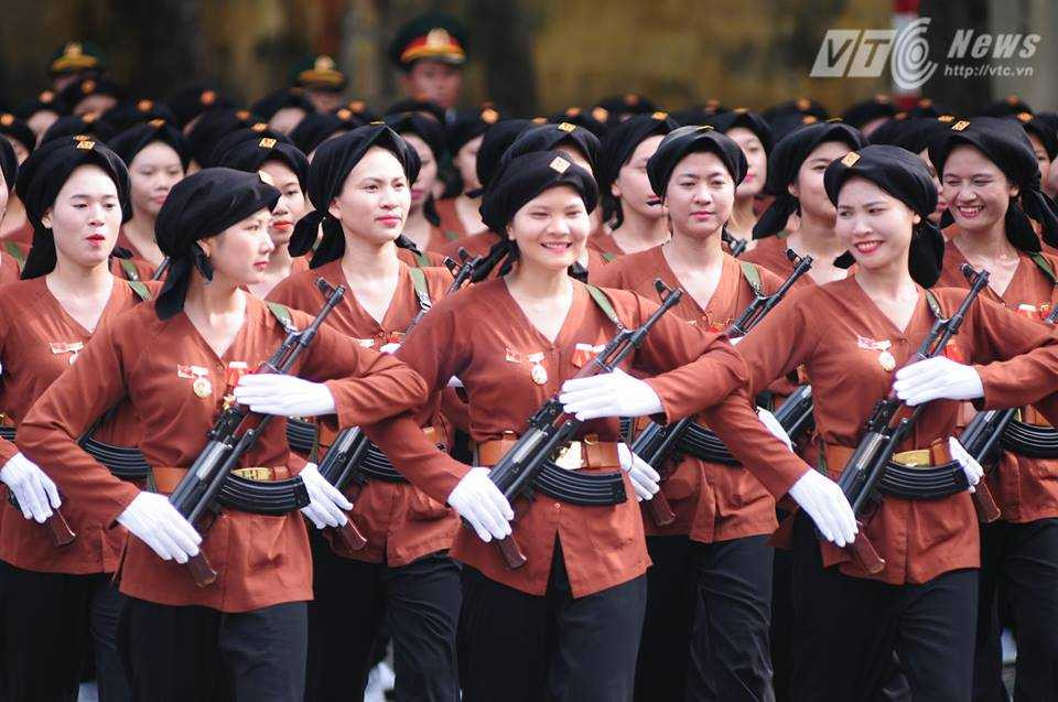 Trực tiếp: Diễu binh, diễu hành hoành tráng mừng 70 năm Quốc khánh