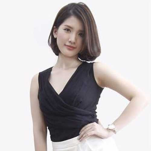 t ai biết con gái lớn của 'Táo giao thông' năm nay đã gần 30 tuổi. Ngày cuối tháng 8 mới đây, Chí Trung bất ngờ chia sẻ hình ảnh của cô con gái với niềm tự hào cùng bà xã.