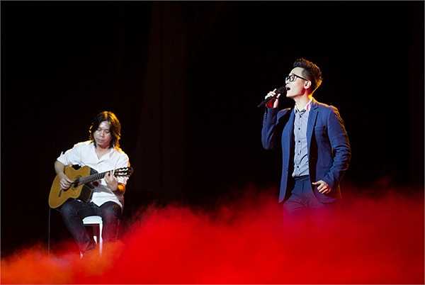 Chương trình 'Tuổi trẻ Việt Nam -Câu chuyện hòa bình' là một thương hiệu nghệ thuật âm nhạc được xây dựng và hình thành dựa trên những mục đích vì cộng đồng nói chung, và đặc biệt là thanh niên sinh viên học sinh nói riêng. 