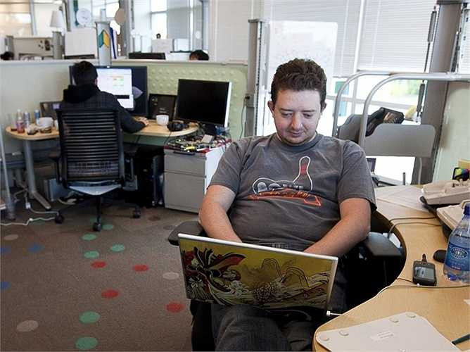 17. Quản lý máy tính và hệ thống thông tin - Mức lương trung bình năm: 136.280 USD Mô tả công việc: Xác định các mục tiêu công nghệ thông tin của một tổ chức và chịu trách nhiệm quản lý hệ thống máy tính thích hợp để đáp ứng những mục tiêu đó. Yêu cầu: Bằng cử nhân.