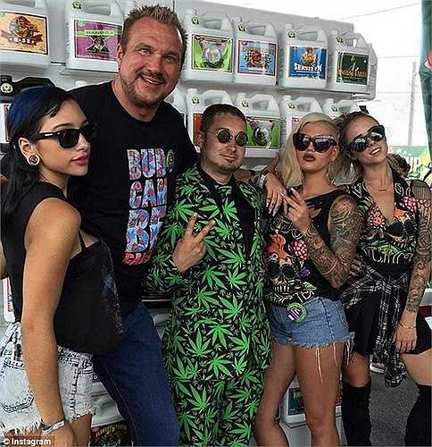 Và trải qua một vài năm khó khăn, đến nay, công ty Advanced Nutrients trở thành 'con gà để trứng vàng' cho Michael Straumietis 