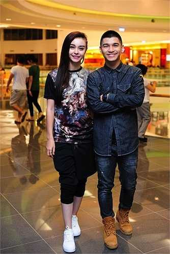 Thời gian gần đây, cái tên Mlee được công chúng biết đến nhiều hơn sau khi cô và nam ca sỹ Cường Seven công khai tình cảm. Nhan sắc của Mlee trở thành đề tài bình luận và khen ngợi của cư dân mạng vì vẻ đẹp lai Việt - Pháp hiếm có. 