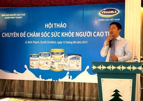 Ông Mai Thanh Việt – Giám đốc Marketing ngành hàng sữa bột, Vinamilk chia sẻ với người tiêu dùng những thông tin về công ty Ông Mai Thanh Việt – Giám đốc Marketing ngành hàng sữa bột, Vinamilk chia sẻ với người tiêu dùng những thông tin về công ty