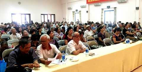 Gần 2000 người tiêu dùng tại Bến Tre, TP.Hồ Chí Minh và Hà Nội đã được Vinamilk hỗ trợ tư vấn về quyền lợi của người tiêu dùng và việc chăm sóc sức khỏe trong tháng 8 Gần 2000 người tiêu dùng tại Bến Tre, TP.Hồ Chí Minh và Hà Nội đã được Vinamilk hỗ trợ tư vấn về quyền lợi của người tiêu dùng và việc chăm sóc sức khỏe trong tháng 8