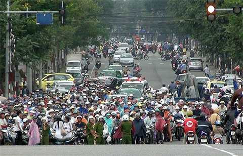 Đà Nẵng xin ý kiến, Thủ tướng Chính phủ, thu phí đường bộ, m<a href='https://vtcnews.vn/oto-xe-may.31.0.html' >ô tô xe máy</a>, HĐND, ý kiến cử tri, bảo trì