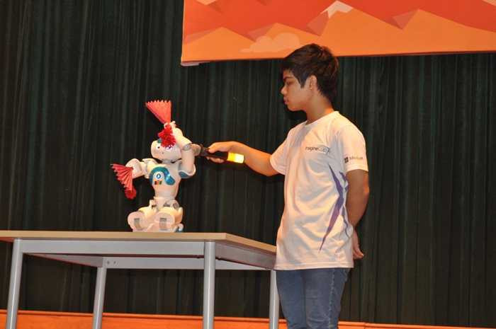 Giới trẻ tham dự cuộc thi S.M.A.C Challenge giành 250 triệu đồng