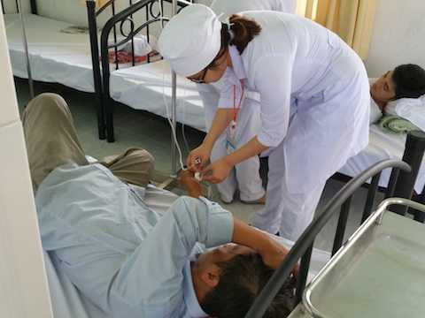 Các cơ sở điều dưỡng bệnh nghề nghiệp vẫn còn thiếu thốn và khó khăn.