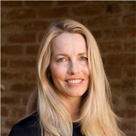 Lần đầu tiên hai người gặp nhau là trên giảng đường Stanford Lần đầu tiên hai người gặp nhau là trên giảng đường Stanford