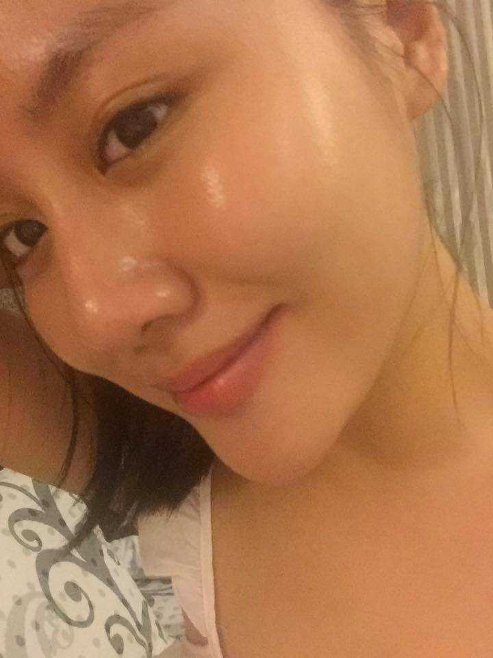 Văn Mai Hương khoe làn da bóng như mỹ nữ Hàn.