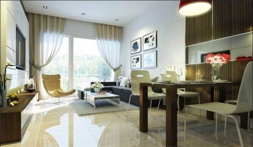 Căn hộ chung cư 90m2 có 2 mặt thoáng, không gian chung và riêng được tách biệt, diện tích vừa đủ, rộng rãi, thoáng mát. Căn hộ ban đầu gồm 3 phòng ngủ đã được thiết kế lại để trở thành 1 phòng làm việc và 2 phòng ngủ. Phòng ngủ ở giữa đã được thu hẹp diện tích và biến căn phòng này trở thành phòng làm việc. Trong hình, phòng khách thông với phòng bếp và phòng ăn