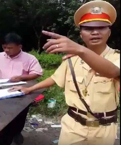 (Ảnh cắt từ clip)