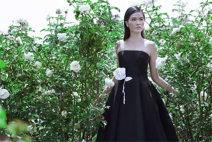 Janine Tugonon gợi cảm, quyến rũ.