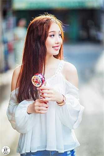 Cô muốn chụp bộ ảnh trên phố lồng đèn để làm bộ ảnh kỷ niệm của năm.