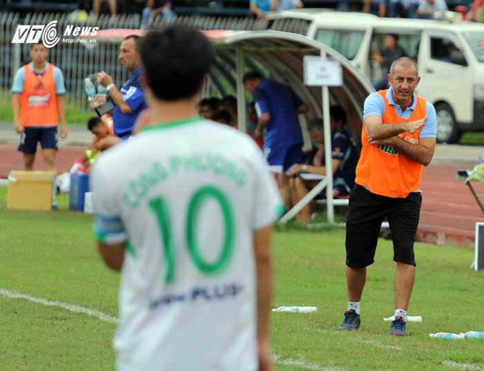 Thầy Giôm đào tạo thành công lứa trẻ Công Phượng