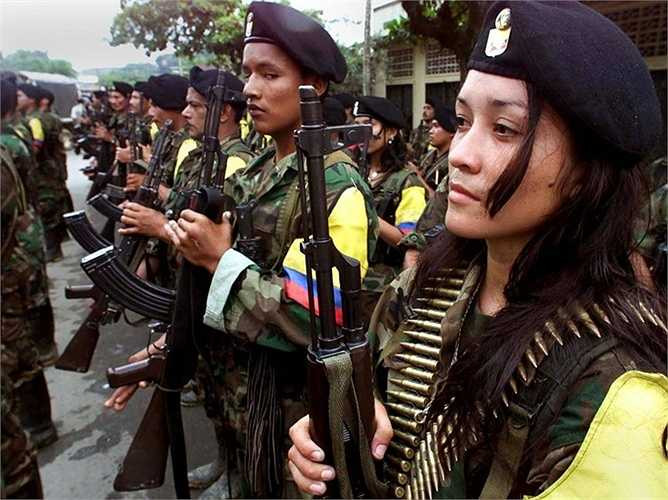 Lực lượng cách mạng vũ trang Colombia (FARC) - Tổ chức này từng là một tổ chức du kích thuần túy nhưng bị Colombia, EU và Mỹ quy là khủng bố vì các hoạt động buôn bán thuốc phiên và chống phá người dân.