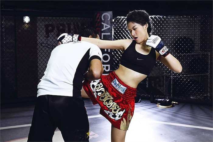 Ngọc Thanh Tâm chia sẻ, sau khi tham gia bộ phim hành động 'Hiệp sĩ mù', cô vẫn duy trì tập luyện võ thuật và các môn thể thao đòi hỏi thể lực cao. 