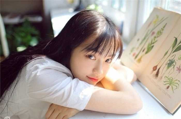 Không chỉ nổi tiếng vì có nhiều người đẹp, ĐH Vũ Hán còn khiến nhiều ét vê 'hoảng hồn' vì chương trình học khá nặng, là nơi 'chôn vùi' tuổi thanh xuân của nhiều cô gái. 