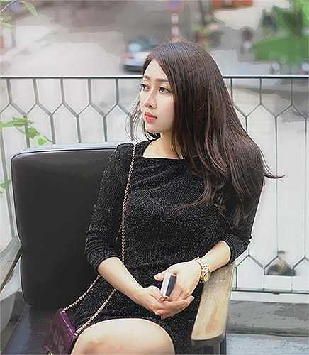 Hiện hot girl có trên 153.000 lượt theo dõi trên trang cá nhân facebook.