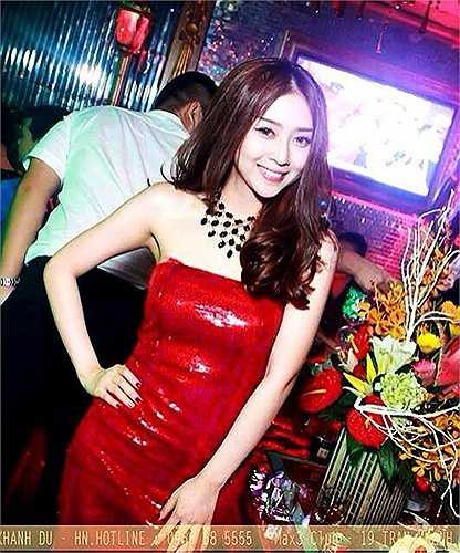 Hải Anh dành được nhiều thiện cảm từ dân mạng nhờ giọng hát và ngoại hình long lanh.