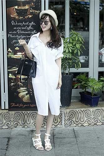 Hải Anh (1992) luôn gây được nhiều thiện cảm của giới trẻ bởi giọng hát và ngoại hình long lanh. 