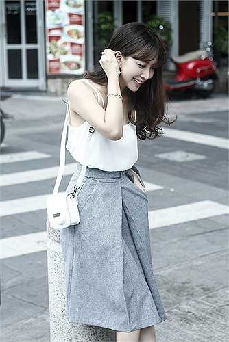 Qua MV này đã đánh dấu thêm một bước chuyển mình đáng kể của cô gái yêu nghệ thuật này.