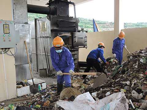 rác thải sinh hoạt, đảo Lý Sơn quá tải, rác thải tấn công, ô nhiễm môi trường