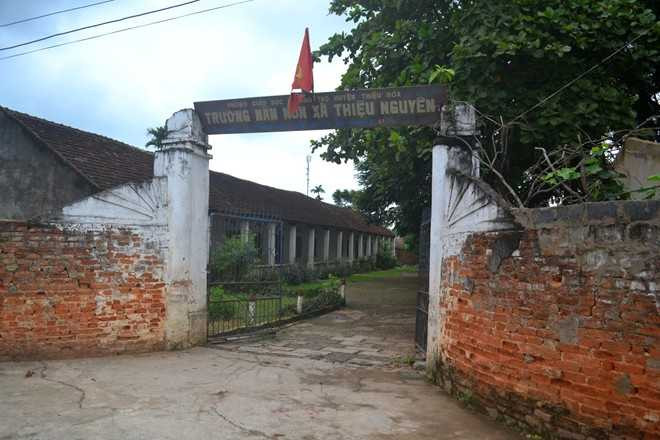 Trường Mầm non đóng cửa vì ô nhiễm thuốc trừ sâu