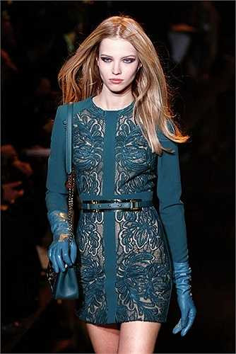 Người mẫu Sasha Luss