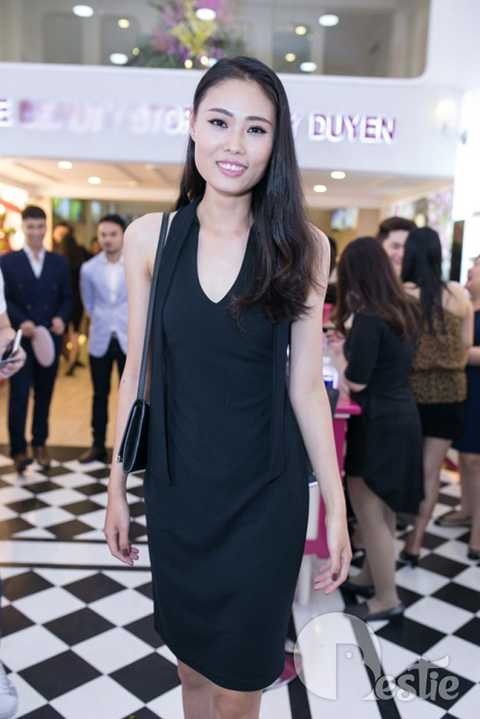 Người mẫu Mai Giang