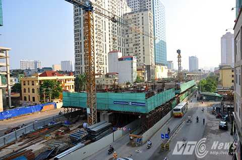 Lô cốt trên đường Trần Phú, đoạn qua bến xe Hà Đông cũ được mở cửa vào sáng 11/9