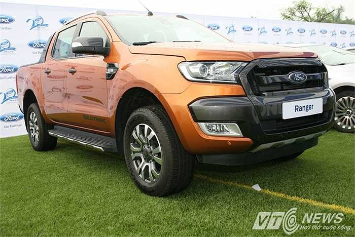 Ford Ranger được giới thiệu lần đầu tiên tại Việt Nam vào tháng 5/2001. Kể từ đó, Ford Ranger 'Chinh phục mọi thử thách' đã trở thành chiếc xe được ưa chuộng và liên tục là chiếc xe bán chạy nhất trong dòng xe Pick - up tại thị trường Việt Nam.