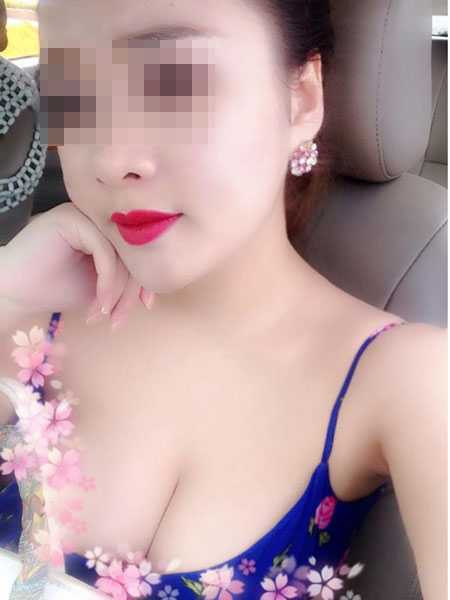 Nhiều phụ huynh không đồng tình với sở thích khoe ảnh mát mẻ của cô giáo trẻ Nhiều phụ huynh không đồng tình với sở thích khoe ảnh mát mẻ của cô giáo trẻ