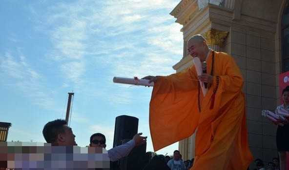 'Đường Tăng' Từ Thiếu Hoa U60 vẫn đi hát kiếm tiền