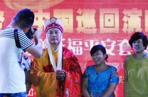 'Đường Tăng' Từ Thiếu Hoa U60 vẫn đi hát kiếm tiền