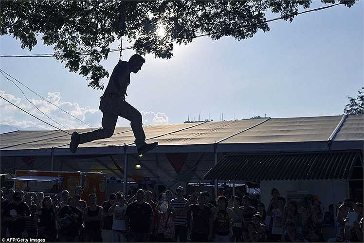 Lễ hội lần này đã thu hút khoảng 250 nghệ sĩ xăm mình từ khắp nơi trên thế giới