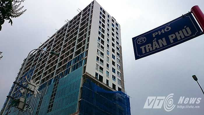 Theo thông tin trên website của dự án tại địa chỉ discoverycomplexletruc.com, dự kiến Discovery Complex 2 sẽ hoàn thành bàn giao đưa vào sử dụng trong quý IV/2015. 