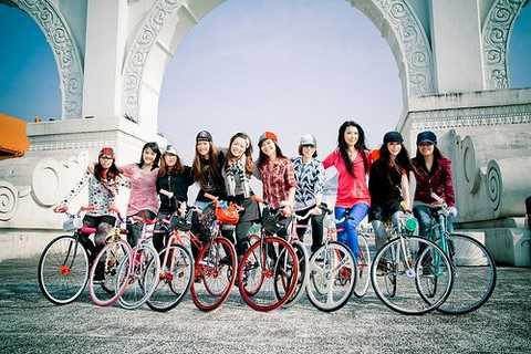 Trào lưu chơi xe đạp fixed gear đang ngày một nhân rộng trong giới trẻ Trào lưu chơi xe đạp fixed gear đang ngày một nhân rộng trong giới trẻ