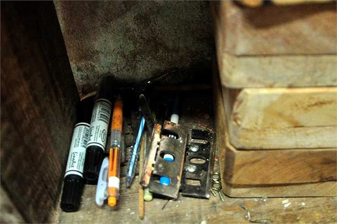 Theo lời ông Quang,công nghệ ngày càng phát triển, máy móc thay thế dần sức người. Những người thợ sản xuất khuôn bánh theo lối thủ công xưa cũng dần mai một.