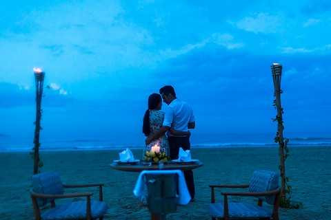 Bữa tối trên bãi biển Bữa tối trên bãi biển