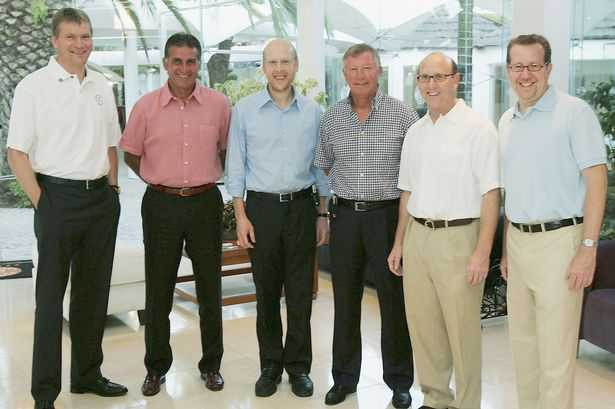 David Gill tin tưởng gia đình Glazer là những người biết cách giúp Man Utd chắc chắn thành công