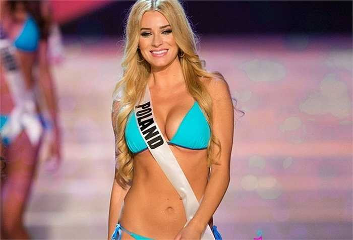 Ba Lan cũng là một cái tên ít được nghĩ tới trong danh sách trong khi phụ nữ nước này rất quyến rũ. Quyến rũ ở đây không chỉ ở vẻ ngoài sexy, nóng bỏng mà còn là nhân cách, sự thân thiện, phóng khoáng. Hầu hết phụ nữ Ba Lan sở hữu chiều cao như một siêu mẫu.