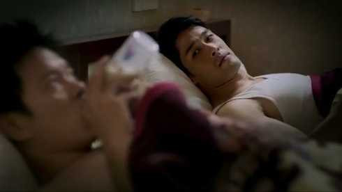 Những cảnh nóng giữa nam giới cũng bị đưa vào diện kiểm duyệt lần này.