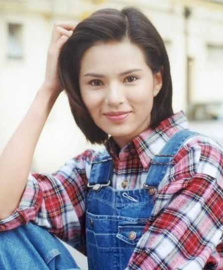 Đi lên từ công việc chụp ảnh quảng cáo 