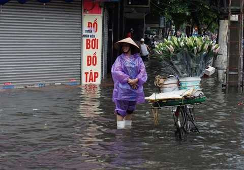 Nước ngập trên phố Trần Nhật Duật Nước ngập trên phố Trần Nhật Duật
