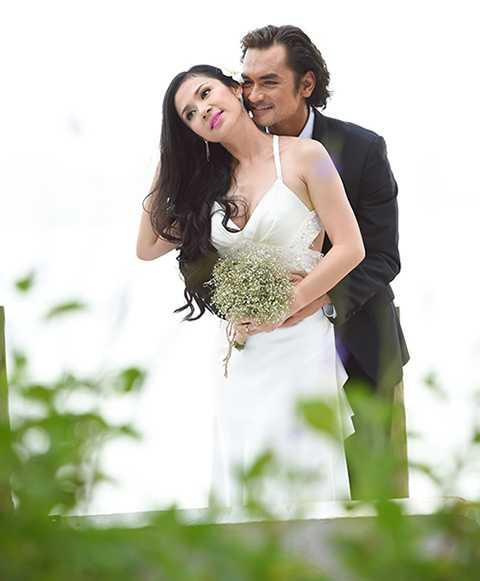 Bối cảnh mà nhân vật Vy và Huy chụp ảnh được thực hiện ở một khu nghỉ dưỡng triệu đô ở Nha Trang. Đây cũng là địa điểm được nhiều đôi uyên ương chọn chụp ảnh cưới. 