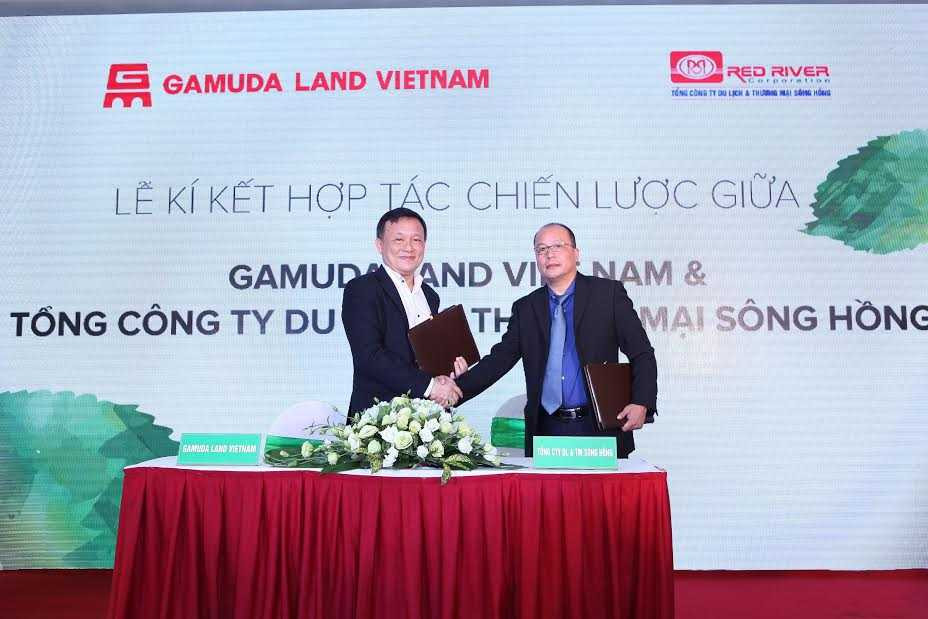 Đại diện Chủ đầu tư Gamuda Land Việt Nam & Tổng Công ty DL & TM Sông Hồng ký kết thỏa thuận hợp tác